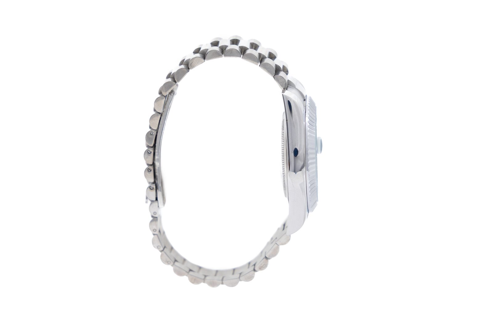 ml-1833